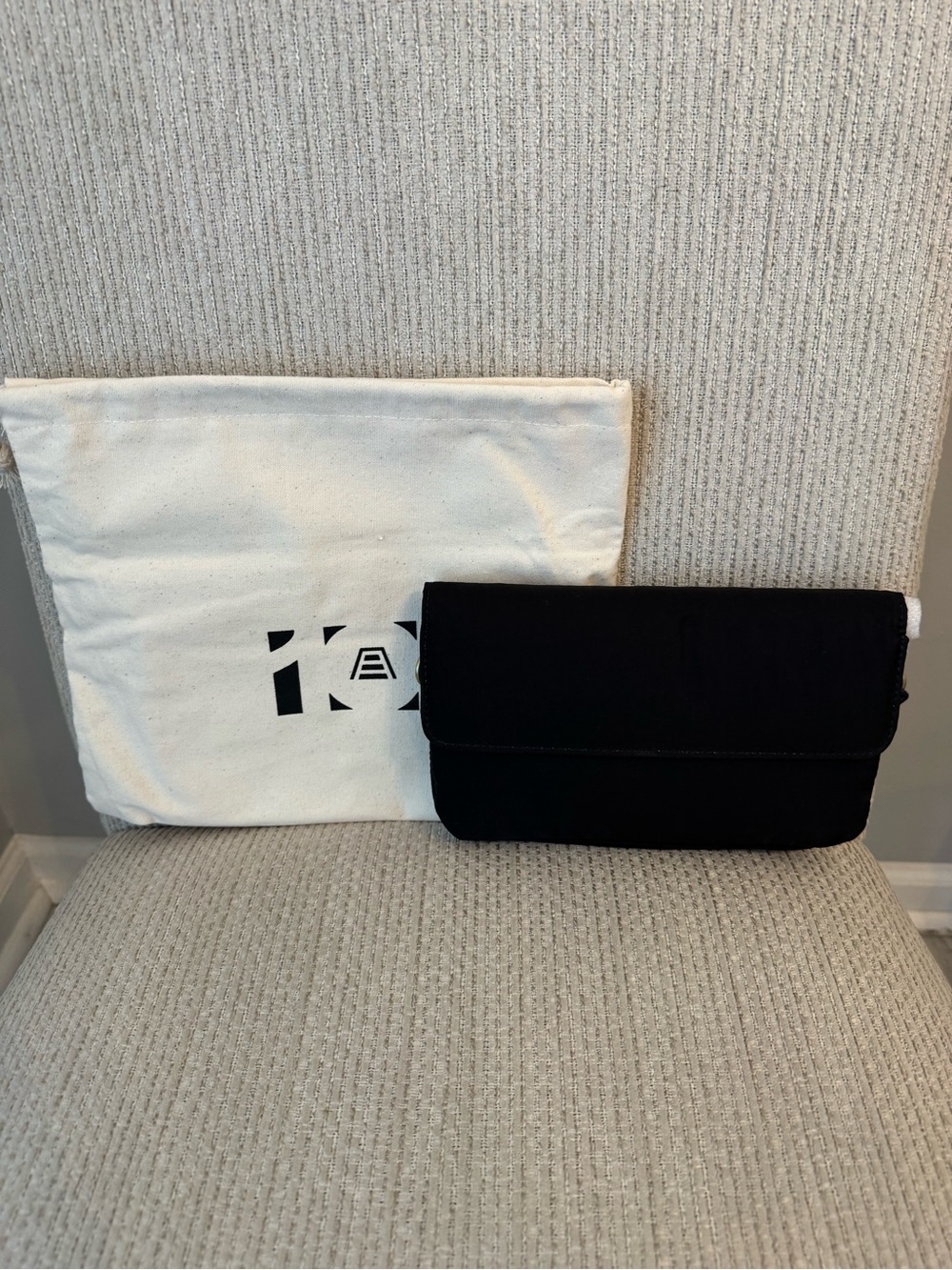 Andar Stevie in Active Crossbody